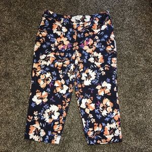 St. John's Bay Floral Capris - Navy, Orange, White